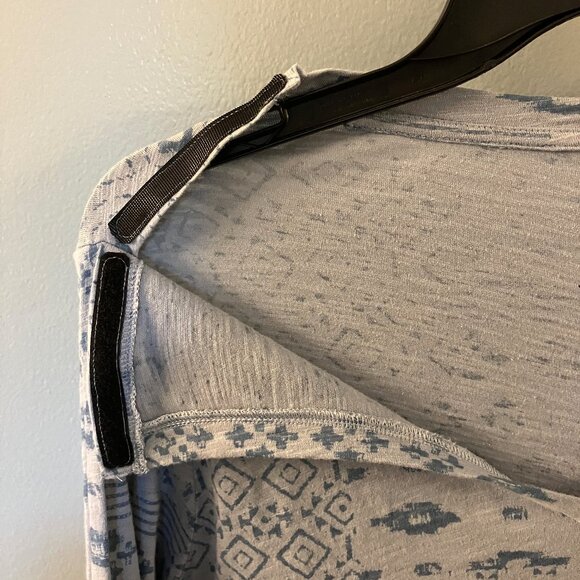 Sonoma Adaptive V Neck Blue Long Sleeved Shirt Large - Picture 6 of 6